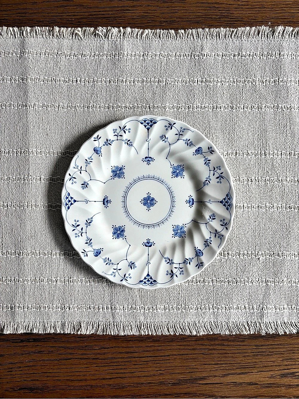 Finlandia / Blue Fluted Floral Plate